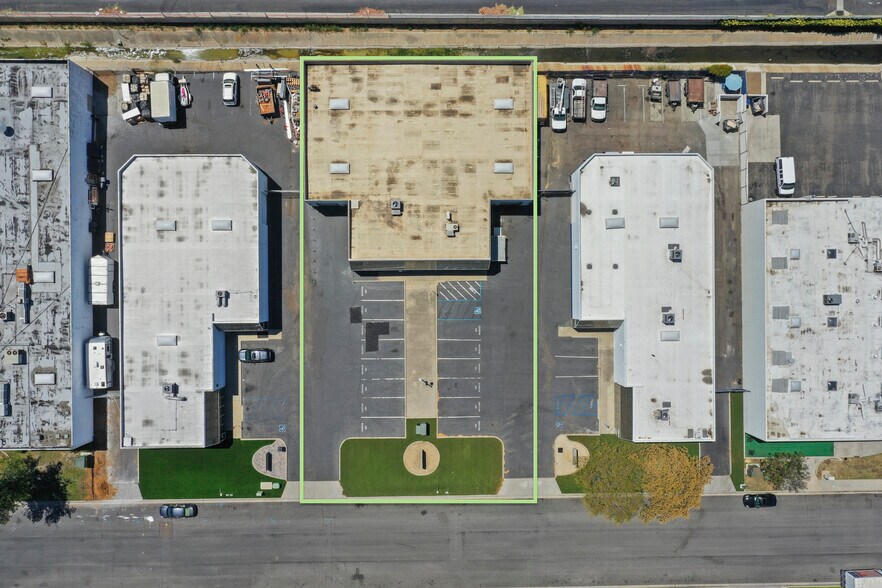 More Photos Of 1265 Stone Dr, San Marcos Manufacturing For Sale