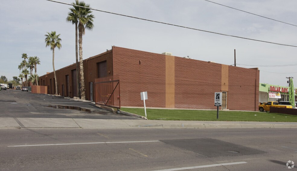 More Photos Of 3334 W McDowell Rd, Phoenix Warehouse For Lease