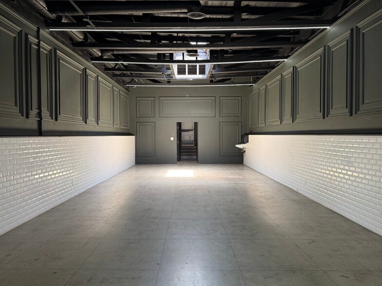 More Photos Of 7365 Melrose Ave, Los Angeles Storefront Retail Office For Lease