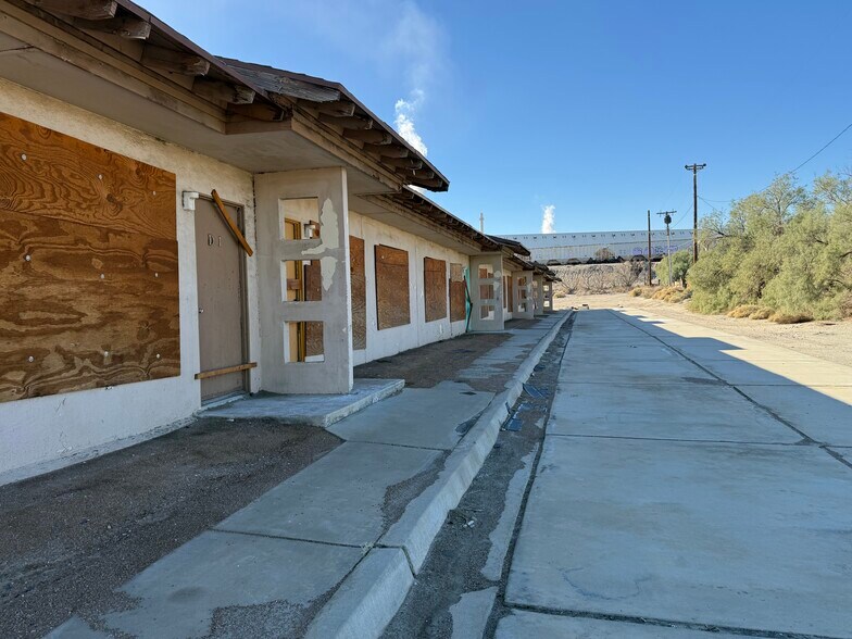 More Photos Of 83298-83420 Argus Ave, Trona Apartments For Sale