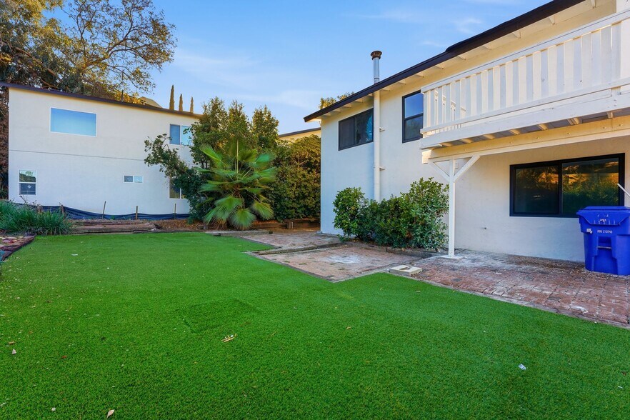 More Photos Of 5067 Alumni Pl, San Diego Multifamily For Sale