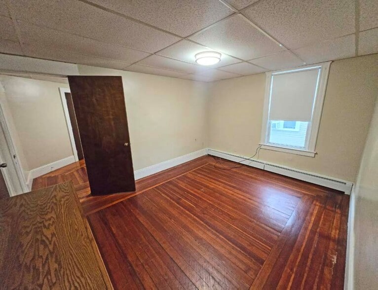 More Photos Of 541 Front St, Chicopee Apartments For Sale