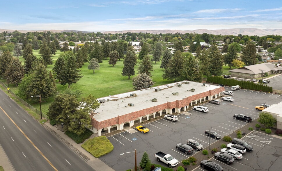 More Photos Of 1015 S 40th Ave, Yakima Medical For Sale