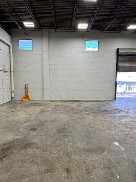 More Photos Of 310 Colfax Ave, Clifton Manufacturing For Lease