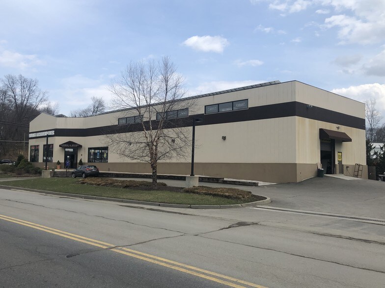 More Photos Of 267 Saw Mill River Rd, Elmsford Freestanding For Sale