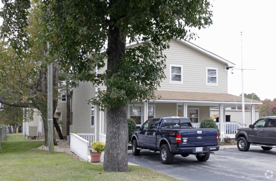 More Photos Of 934 W Kitty Hawk Rd, Kitty Hawk Office For Lease