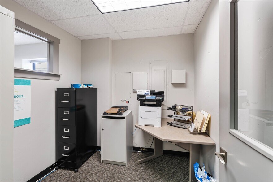 More Photos Of 702 E Idaho St, Kalispell Office For Sale