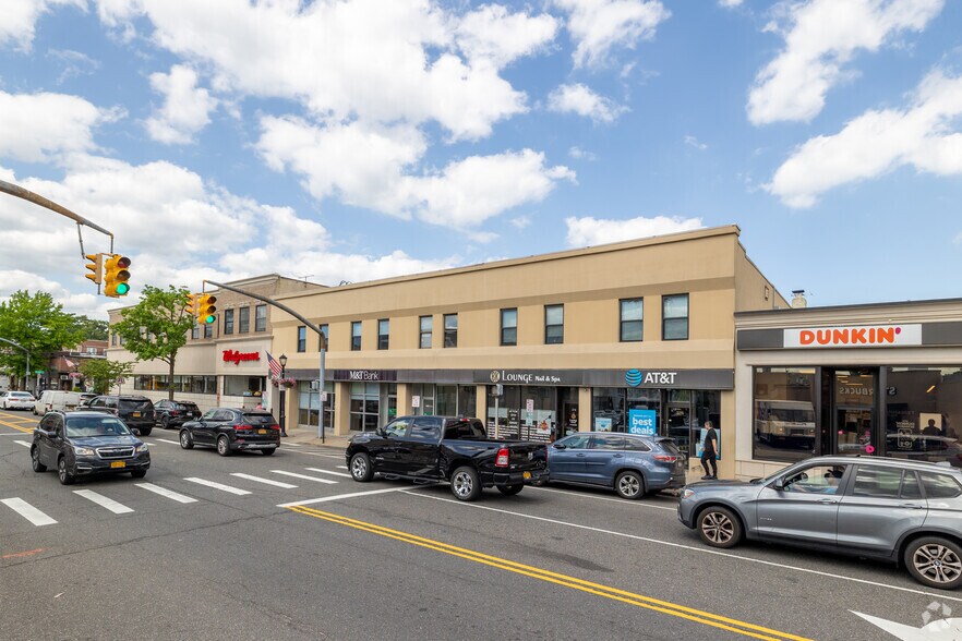 More Photos Of 376-390 Plandome Rd, Manhasset General Retail For Sale