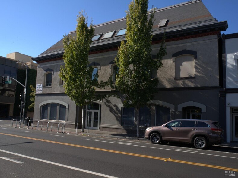 More Photos Of 555 5th St, Santa Rosa Office For Lease