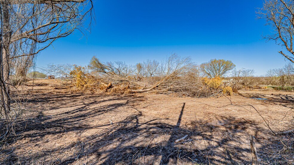 More Photos Of 1442 E Bypass 287, Alvord Land For Lease