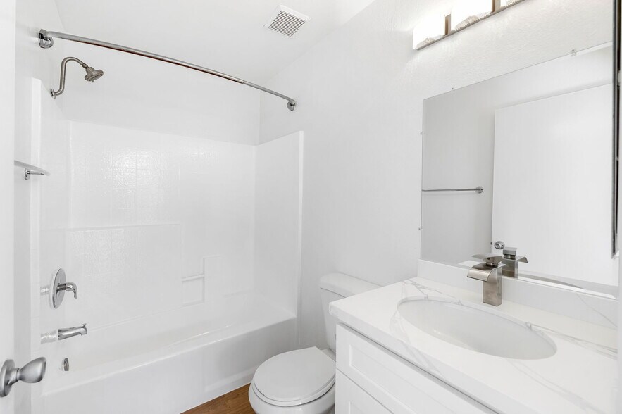 More Photos Of 4406 Cahuenga Blvd, Toluca Lake Apartments For Sale