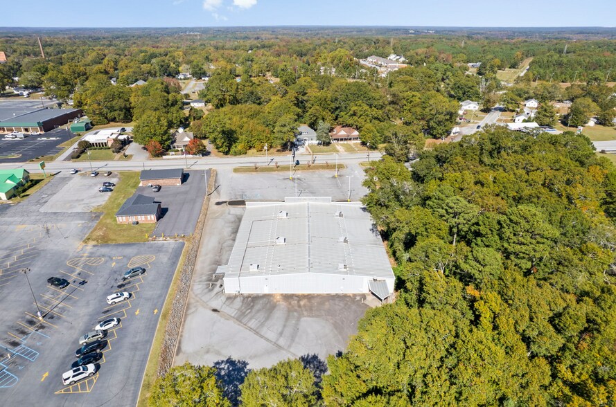 More Photos Of 518 E Greer St, Honea Path Freestanding For Lease