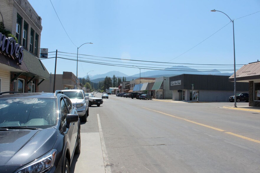 More Photos Of 317 Mineral Ave, Libby Medical For Sale