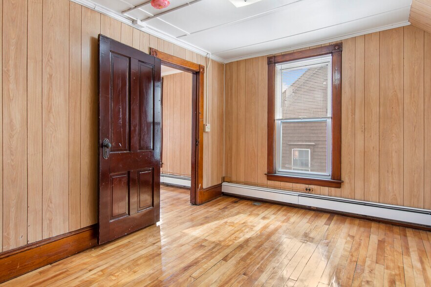 More Photos Of 4 Elm St, Lancaster Apartments For Sale