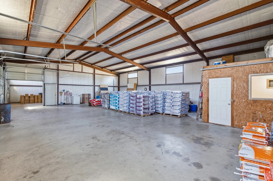 More Photos Of 20981 State Highway 64, Canton General Retail For Sale