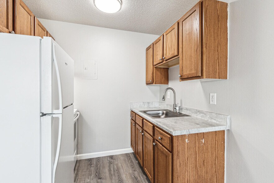 More Photos Of 2475-2503 Hancock Expy, Colorado Springs Apartments For Sale