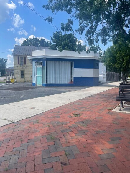 More Photos Of 211 S Mildred St, Ranson Freestanding For Lease