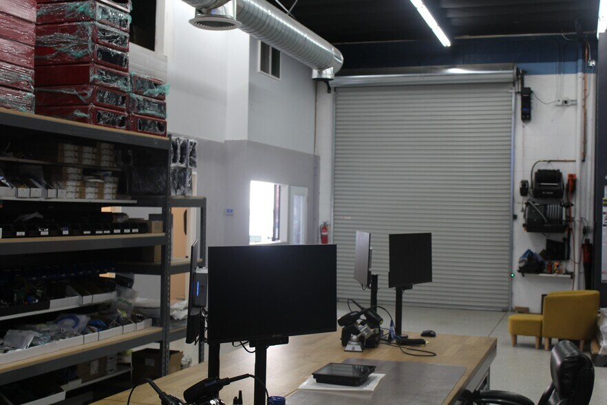 More Photos Of 11693 Sheldon St, Sun Valley Warehouse For Sale