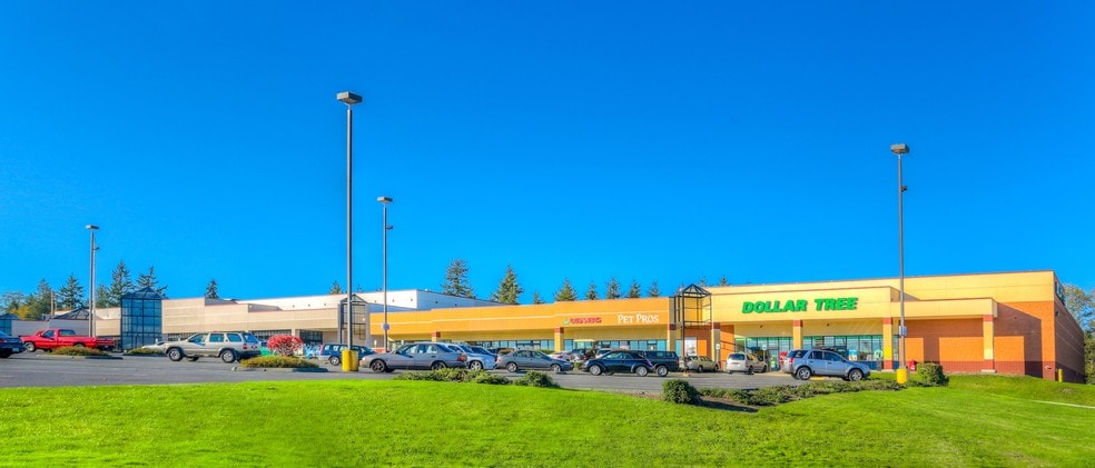 More Photos Of 13624 Highway 99, Everett Unknown For Lease