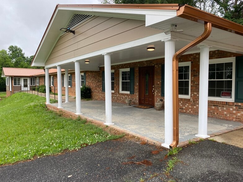 More Photos Of 2500 Olivet Ct, Greensboro Assisted Living For Sale