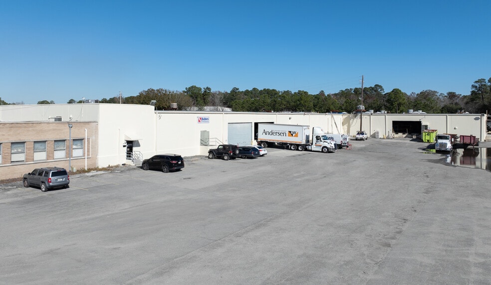 More Photos Of 243-245 N Lane Ave, Jacksonville Service For Sale