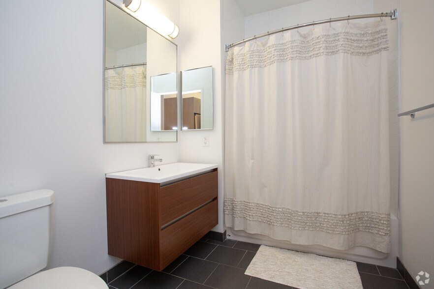 More Photos Of 777 Main St, Hartford Apartments For Lease