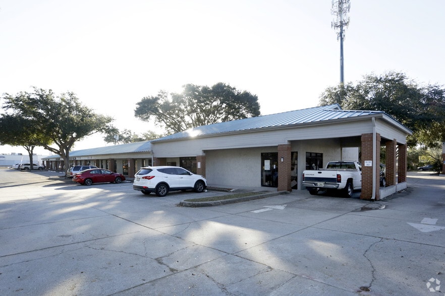More Photos Of 7520 W Waters Ave, Tampa Unknown For Lease