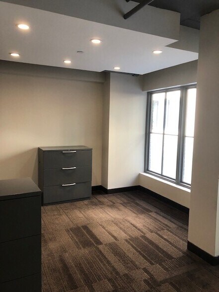More Photos Of 21 George St, Charleston Apartments For Lease
