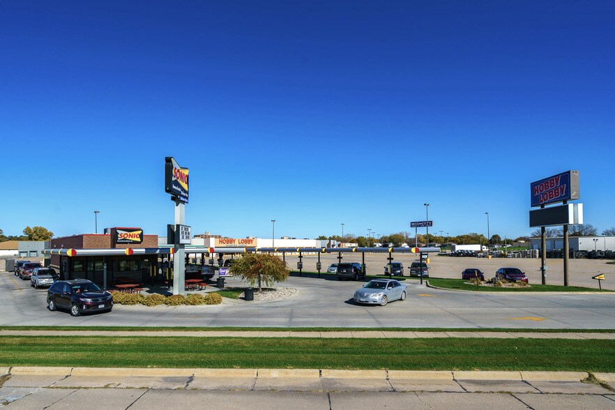 More Photos Of 919 S 20th St, Norfolk Unknown For Lease