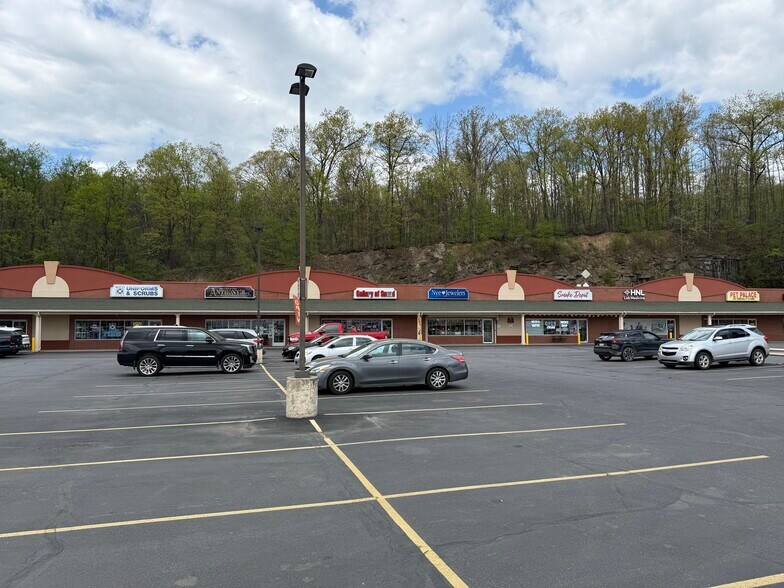 More Photos Of 205-235 Scranton Carbondale Hwy, Scranton Unknown For Lease