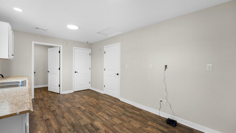 More Photos Of 900 Highway 42, Iberia Freestanding For Sale