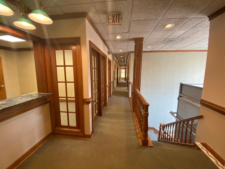 More Photos Of 901 Battleground Ave, Greensboro Office For Lease