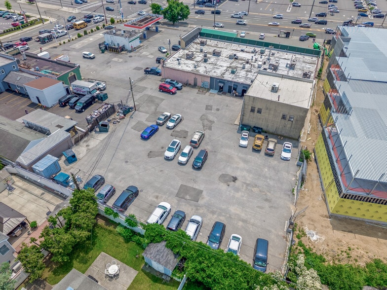 More Photos Of 3259-3275 Hempstead Tpke, Levittown Unknown For Lease