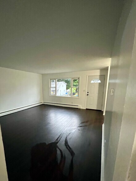 More Photos Of 101 Hooper Rd, Endicott Apartments For Sale