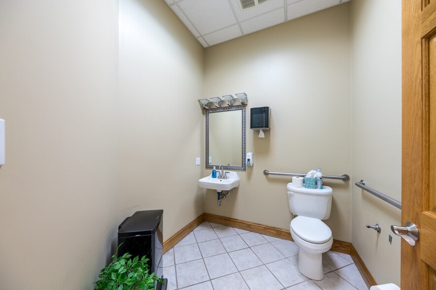 More Photos Of 315 High St, Morgantown Office For Sale