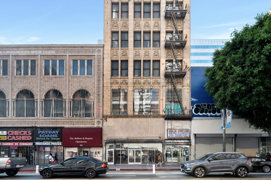 More Photos Of 551-553 S Broadway, Los Angeles Storefront Retail Office For Sale