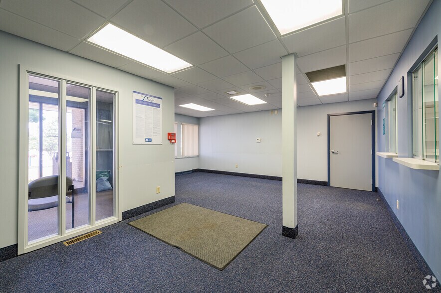 More Photos Of 2220 N Monroe St, Decatur Medical For Sale