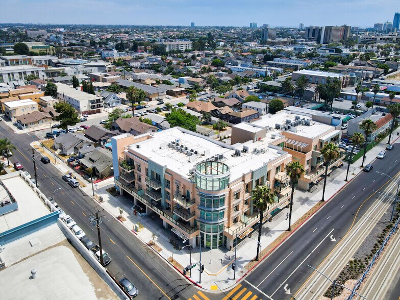 More Photos Of 1598 Long Beach Blvd, Long Beach Storefront Retail Office For Sale
