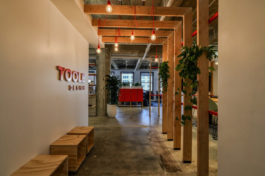 More Photos Of 742-748 S Hill St, Los Angeles Loft Creative Space For Lease