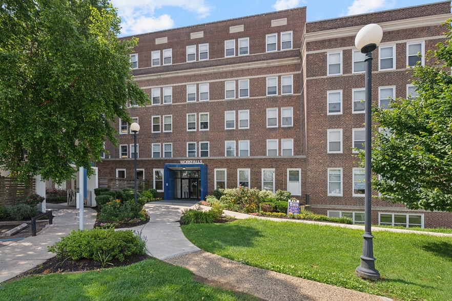 More Photos Of 3300 Henry Ave, Philadelphia Unknown For Lease