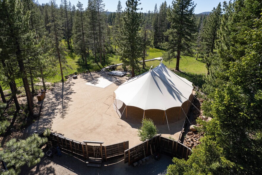 More Photos Of 320 Independence Lake Rd, Sierraville Lodge Meeting Hall For Sale