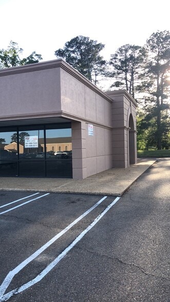 More Photos Of 5647 Highway 80 E, Pearl Unknown For Lease