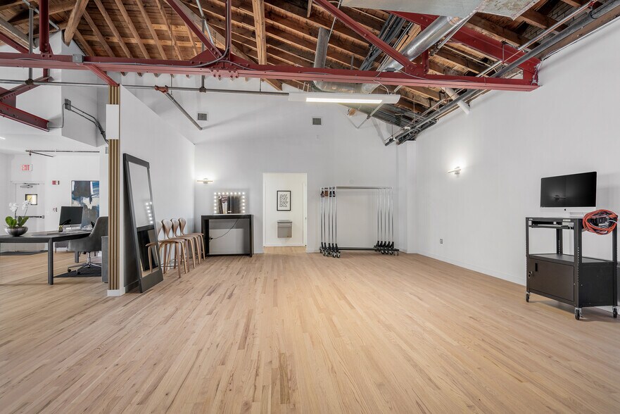 More Photos Of 107 S Olive Ave, West Palm Beach Loft Creative Space For Lease
