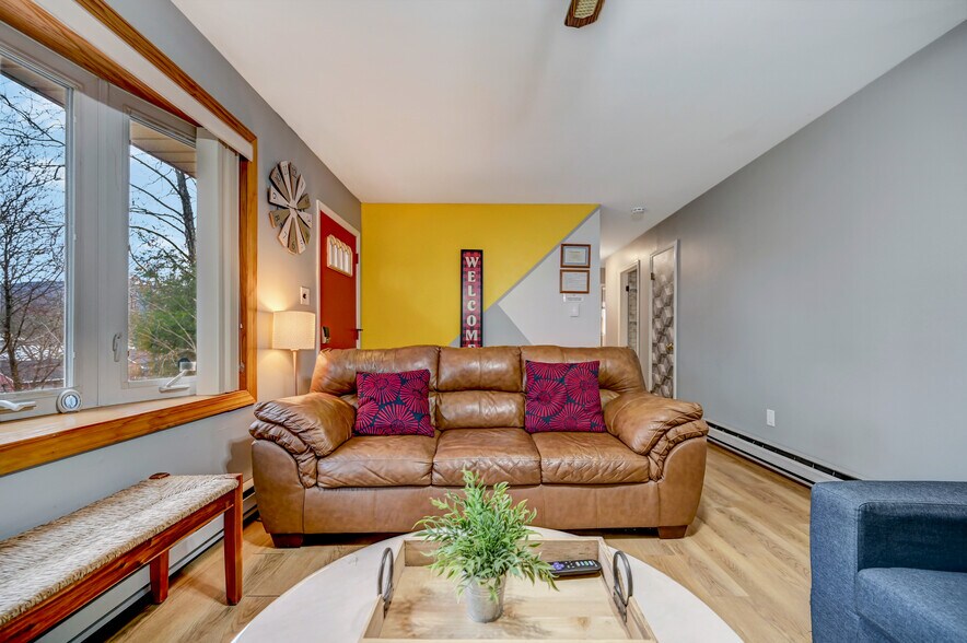 More Photos Of 298 Learn Rd, Tannersville Flex For Sale