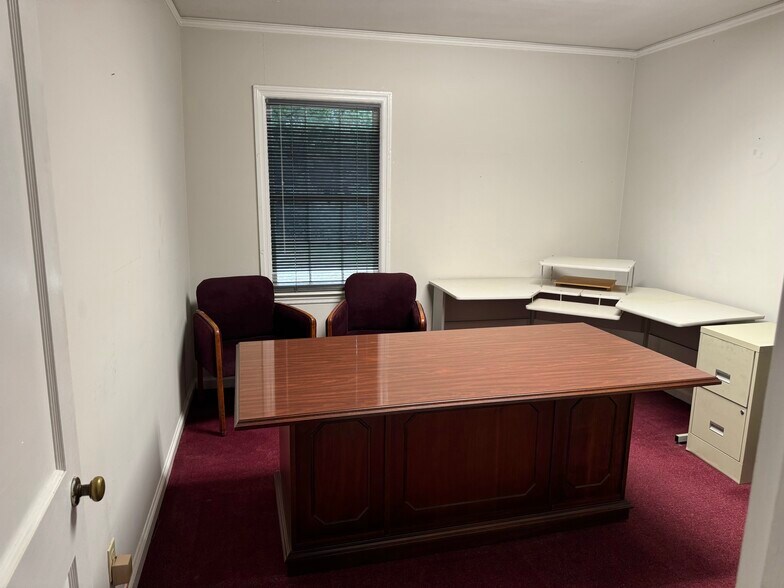 More Photos Of 5213 Armour Rd, Columbus Office Residential For Sale