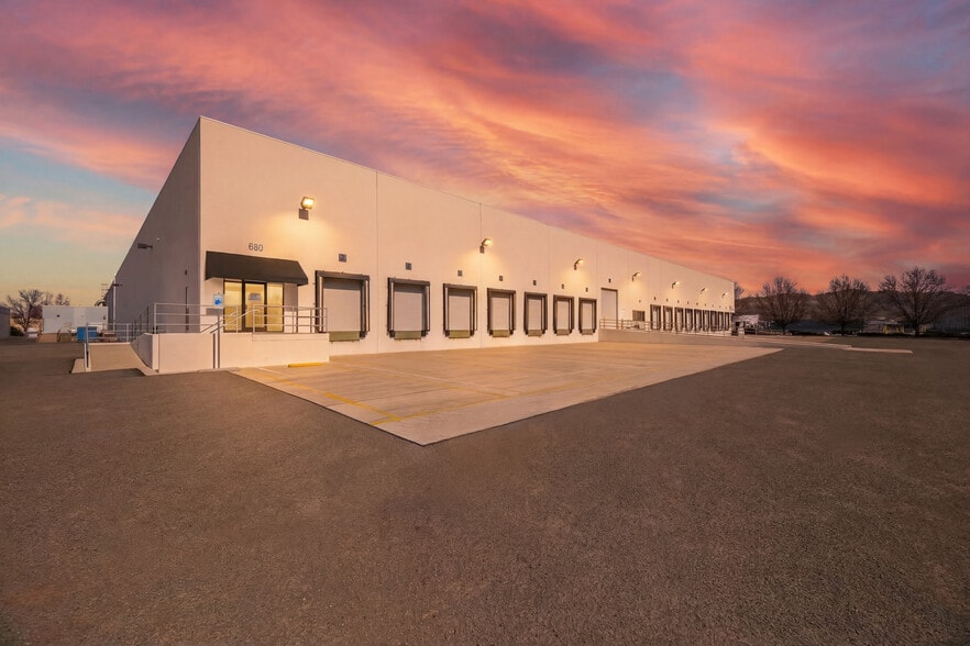 More Photos Of 690 Overmyer Rd, Sparks Distribution For Sale