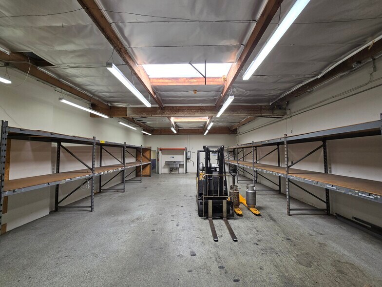 More Photos Of 1331 N Cuyamaca St, El Cajon Service For Lease