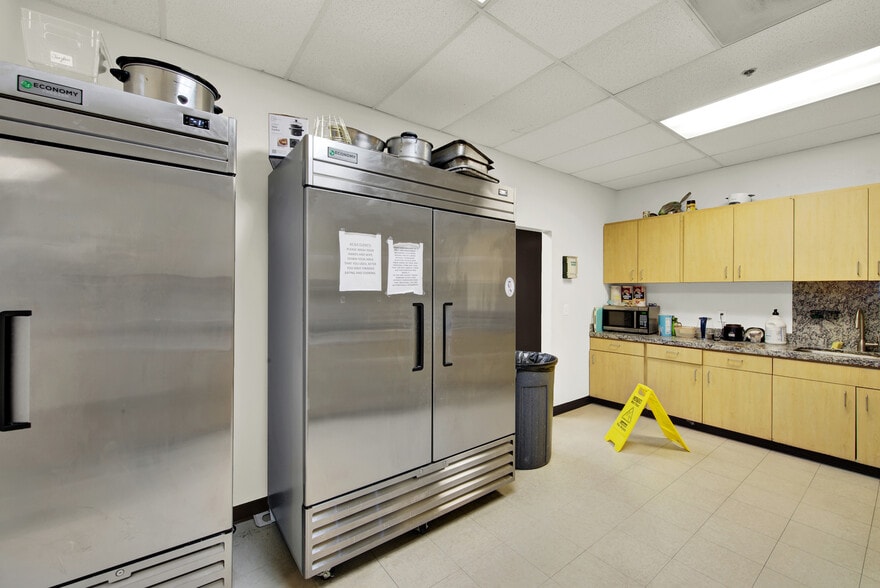 More Photos Of 814 Court St, Woodland Rehabilitation Center For Sale