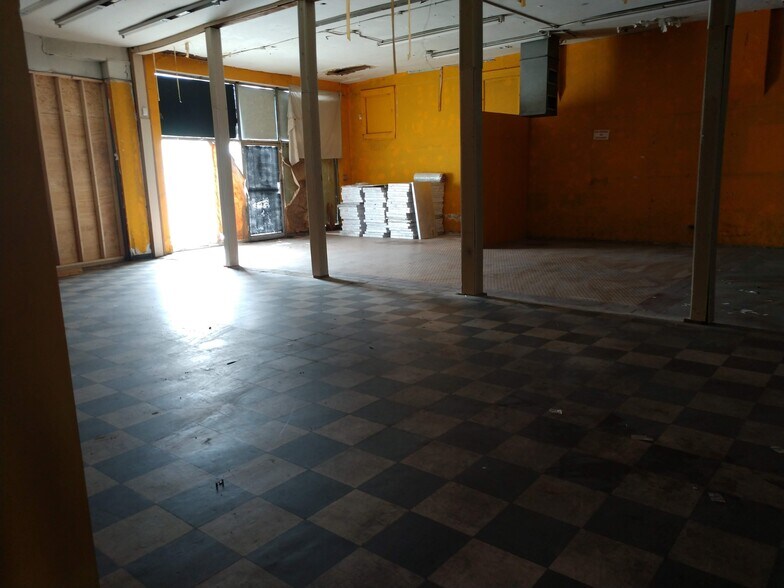 More Photos Of 3380 Summer Ave, Memphis Freestanding For Lease
