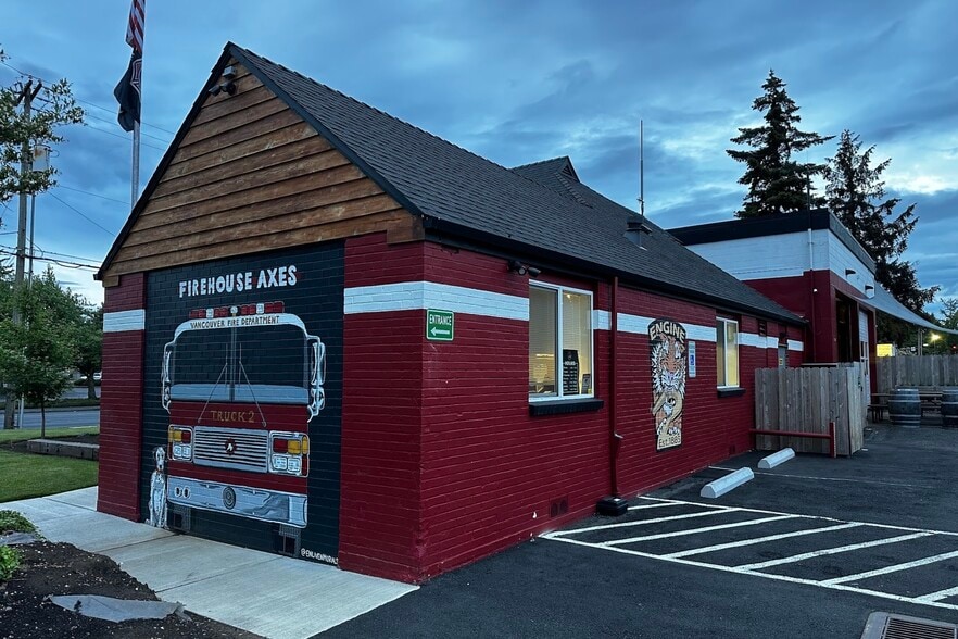 More Photos Of 400 E 37th St, Vancouver Restaurant For Sale
